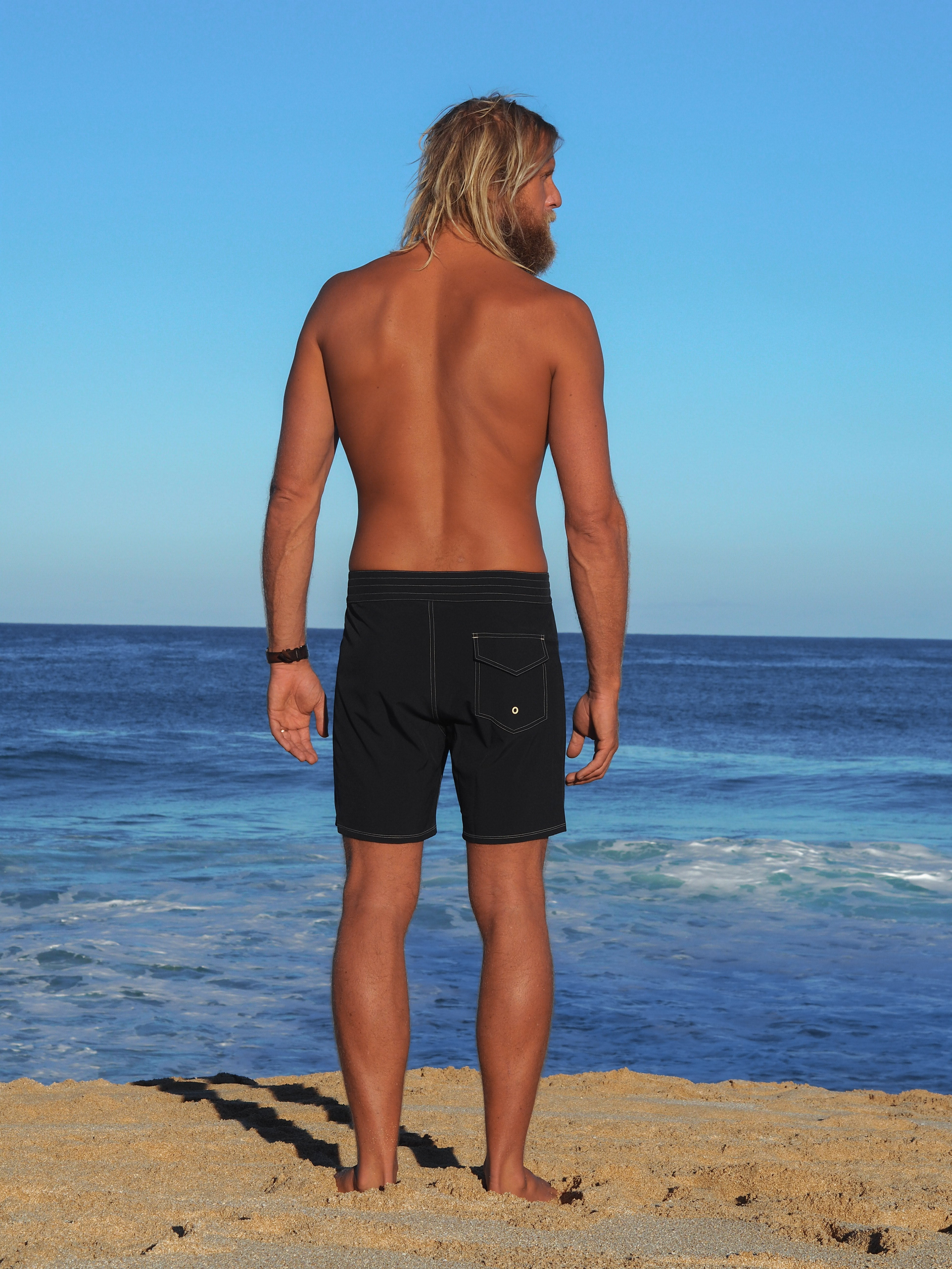 Men’s performance boardshorts designed for surfing, movement, and durability.