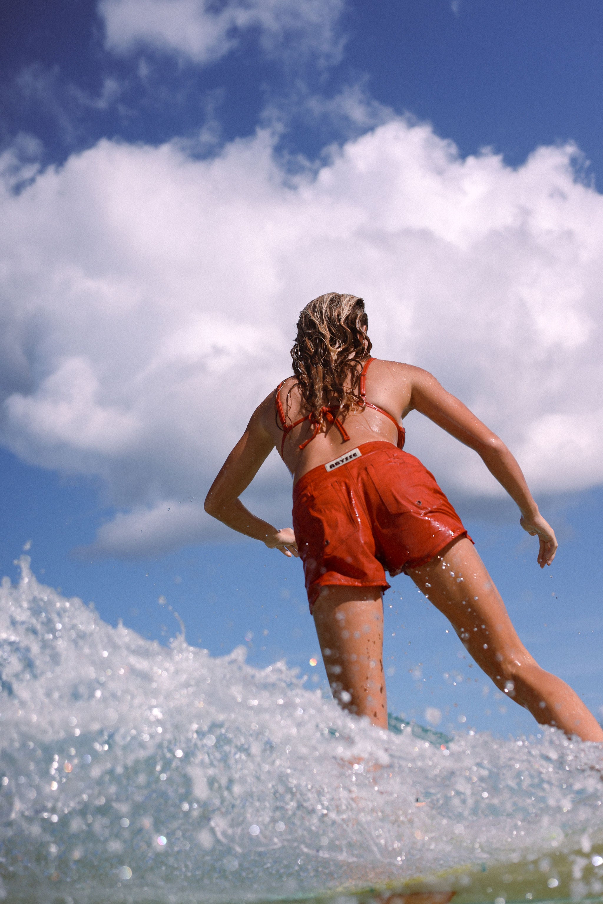 Surf Meets Nostalgia Channeling the effortless style of the ‘90s, the CRUSH boardshorts are your perfect companion for waves and wanderlust