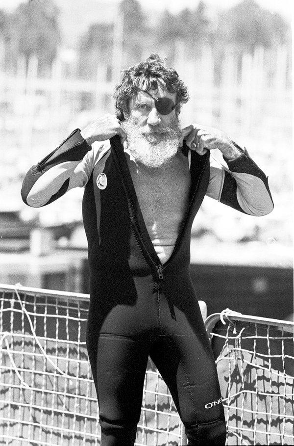 Hommage to Jack O'neill, pioneer of the Wetsuit