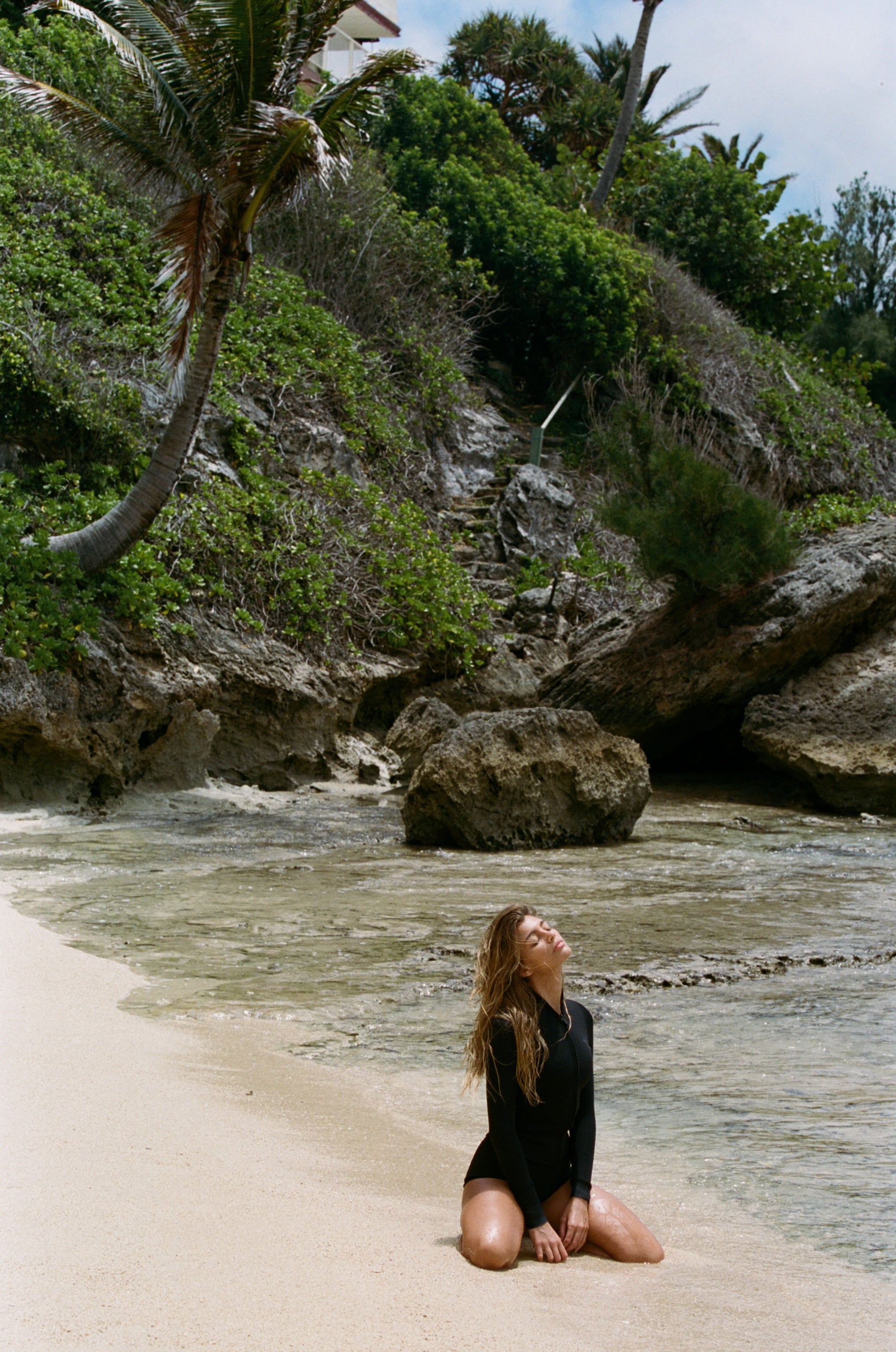 Rell vest Black - 2mm Eco Neoprene