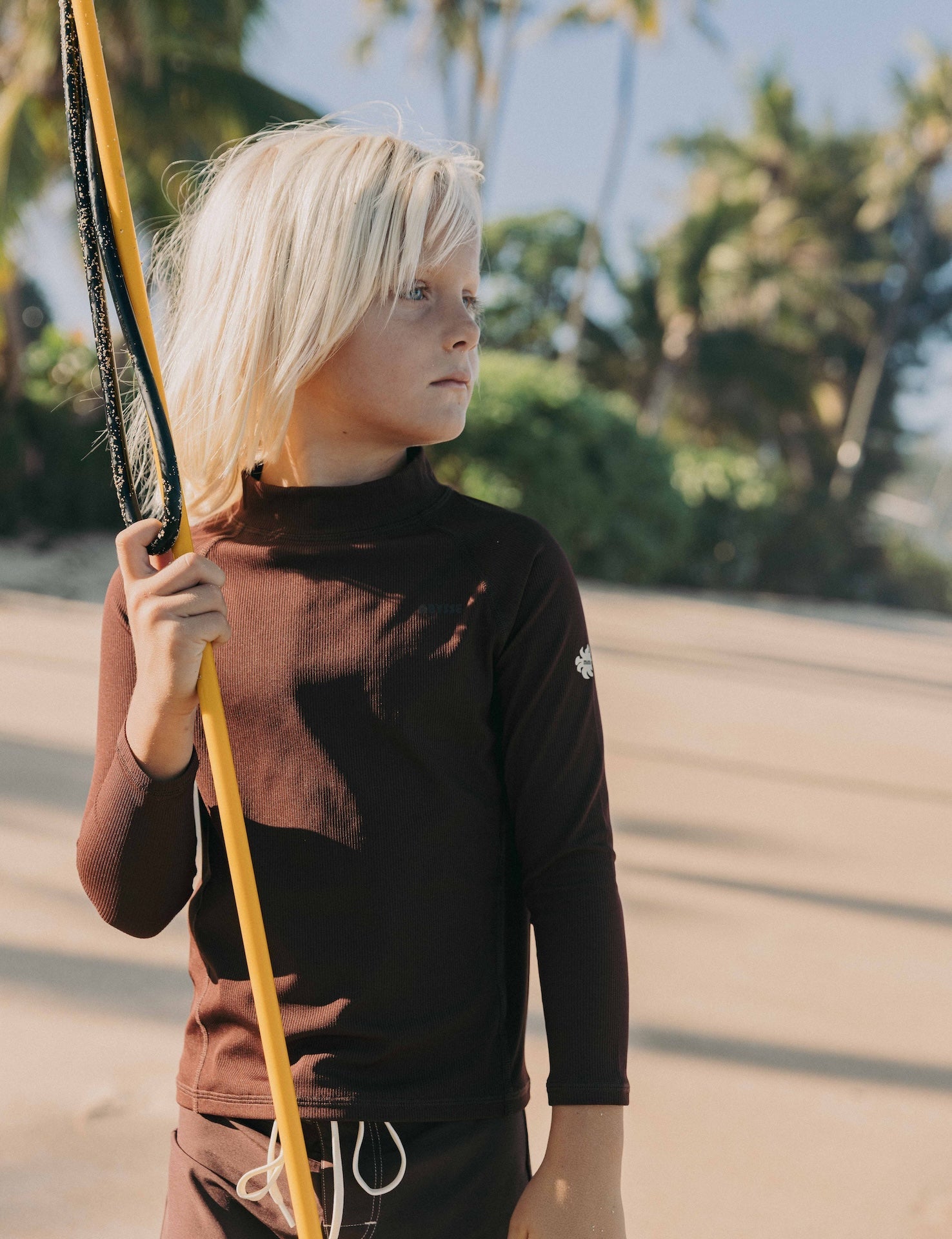 Introducing the Sunny, our long-sleeve rash guard — a second-skin silhouette designed for full coverage and effortless protection in the ocean