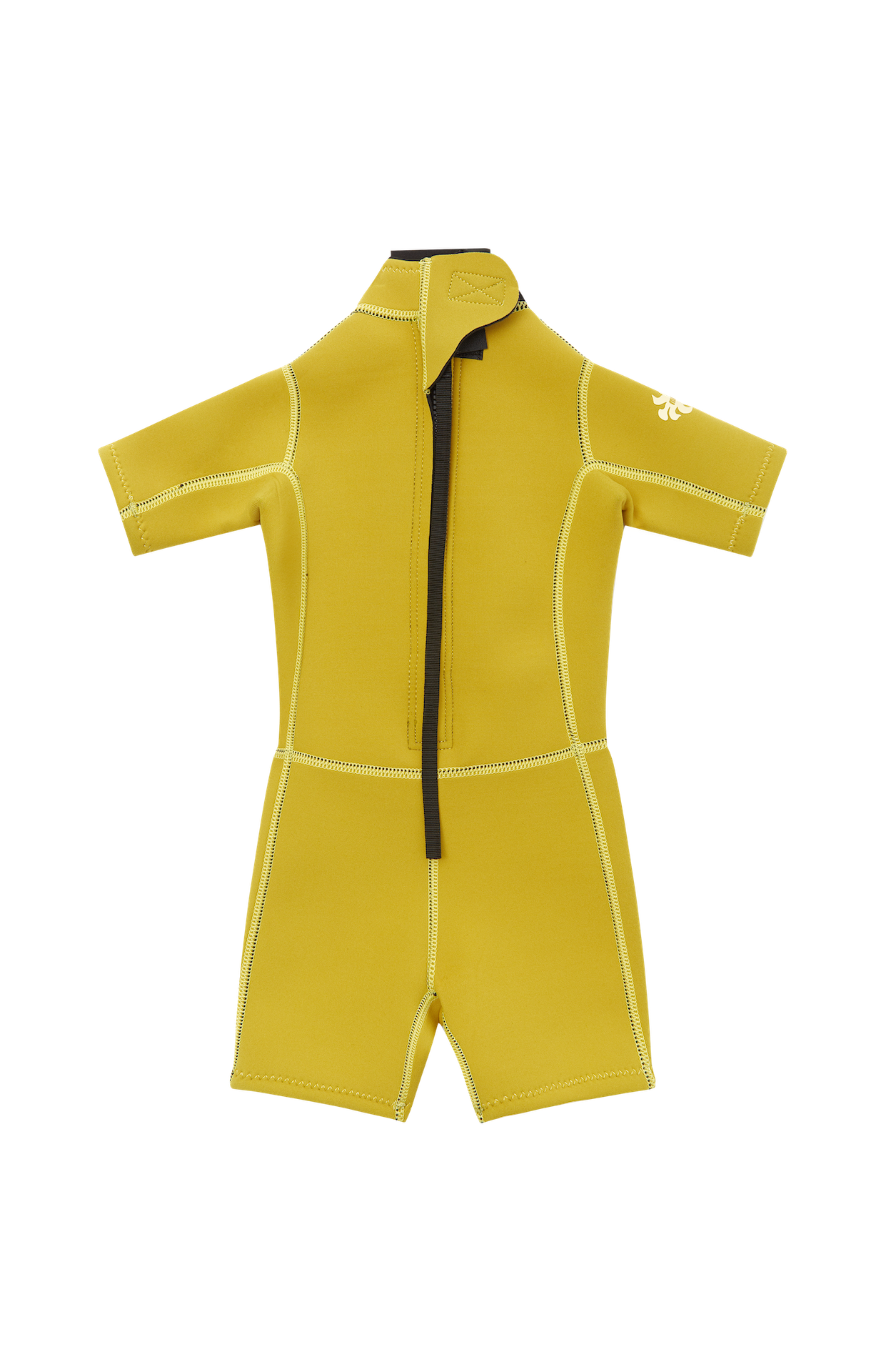 Introducing our Mini Wetsuit range, made for our water spirited children. We believe in creating a better and sustainable world for them. A collection purposefully designed for little active bodies, that love to spend days in the waves, with our Abysse ethos in mind.