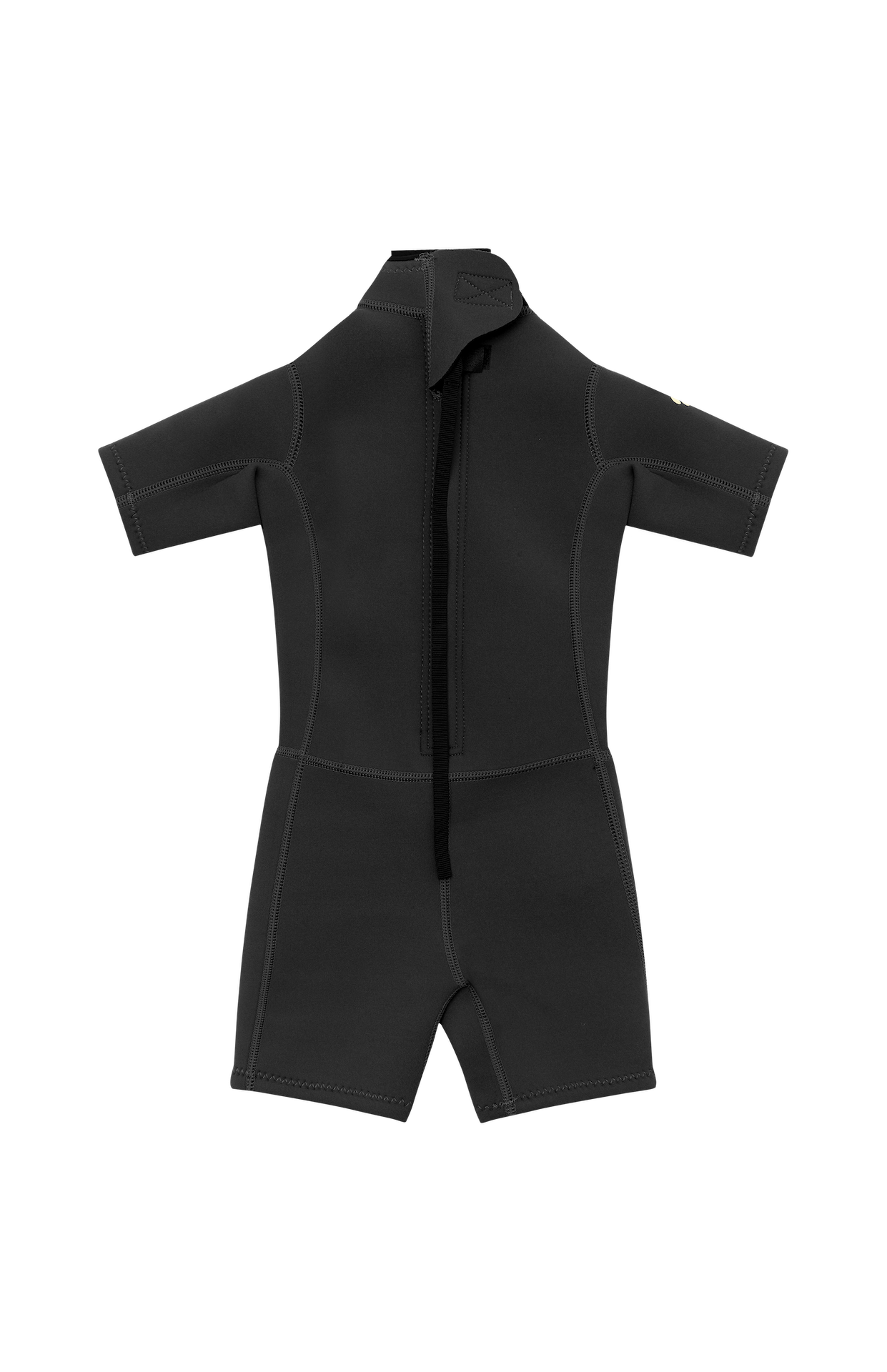 Introducing our Mini Wetsuit range, made for our water spirited children. We believe in creating a better and sustainable world for them. A collection purposefully designed for little active bodies, that love to spend days in the waves, with our Abysse ethos in mind.