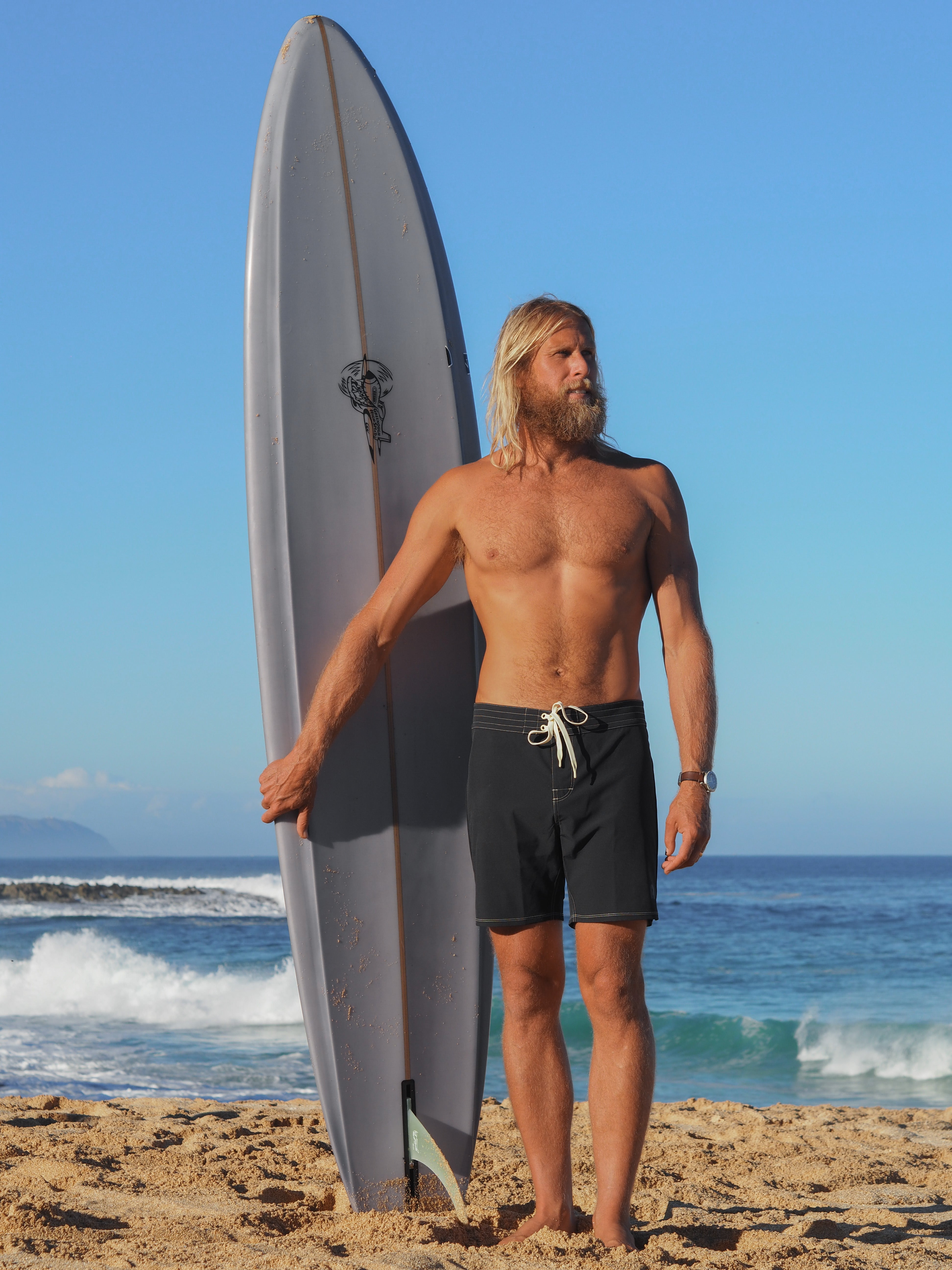 Men’s performance boardshorts designed for surfing, movement, and durability.