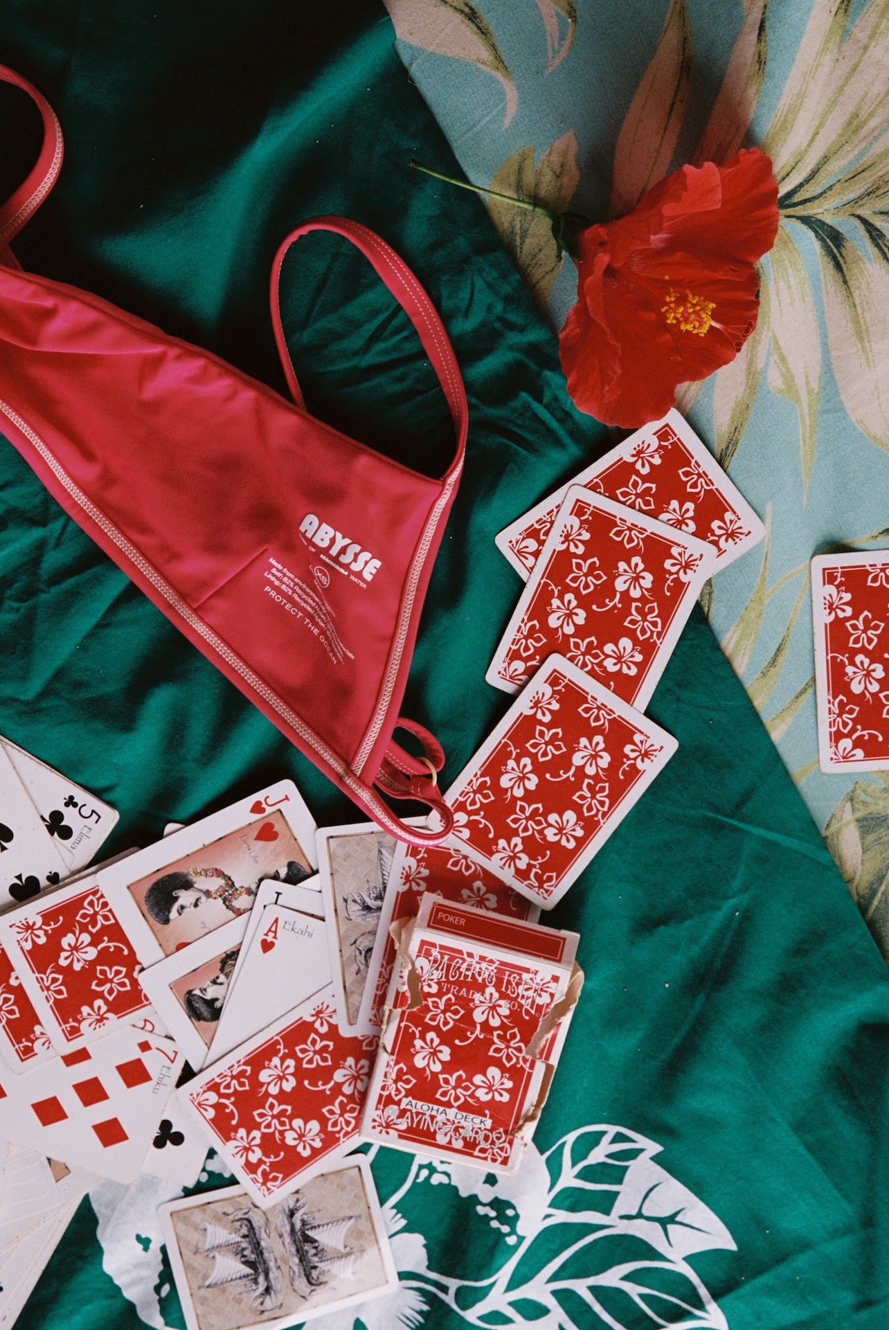 Zamba | Bikini Top - Hibiscus Fushia - Sustainable Swimwear