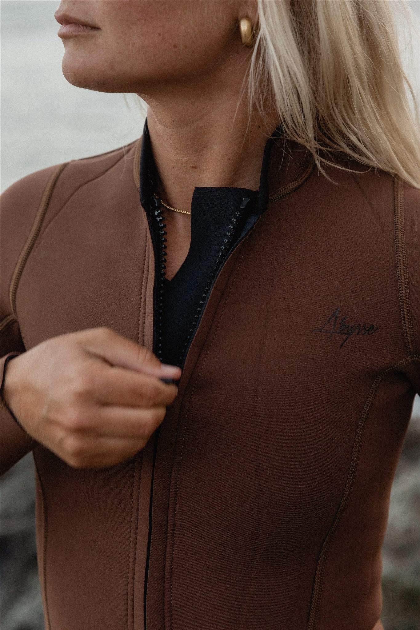 Rell vest named after surf legend Rell Sunn we admire for her surfing and all the Aloha and love she brought into this world. 2 mm Yamamoto limestone based neoprene made for a good session in the Ocean. Can be worn with Linda long jane or simply with Parry shorty bottom.