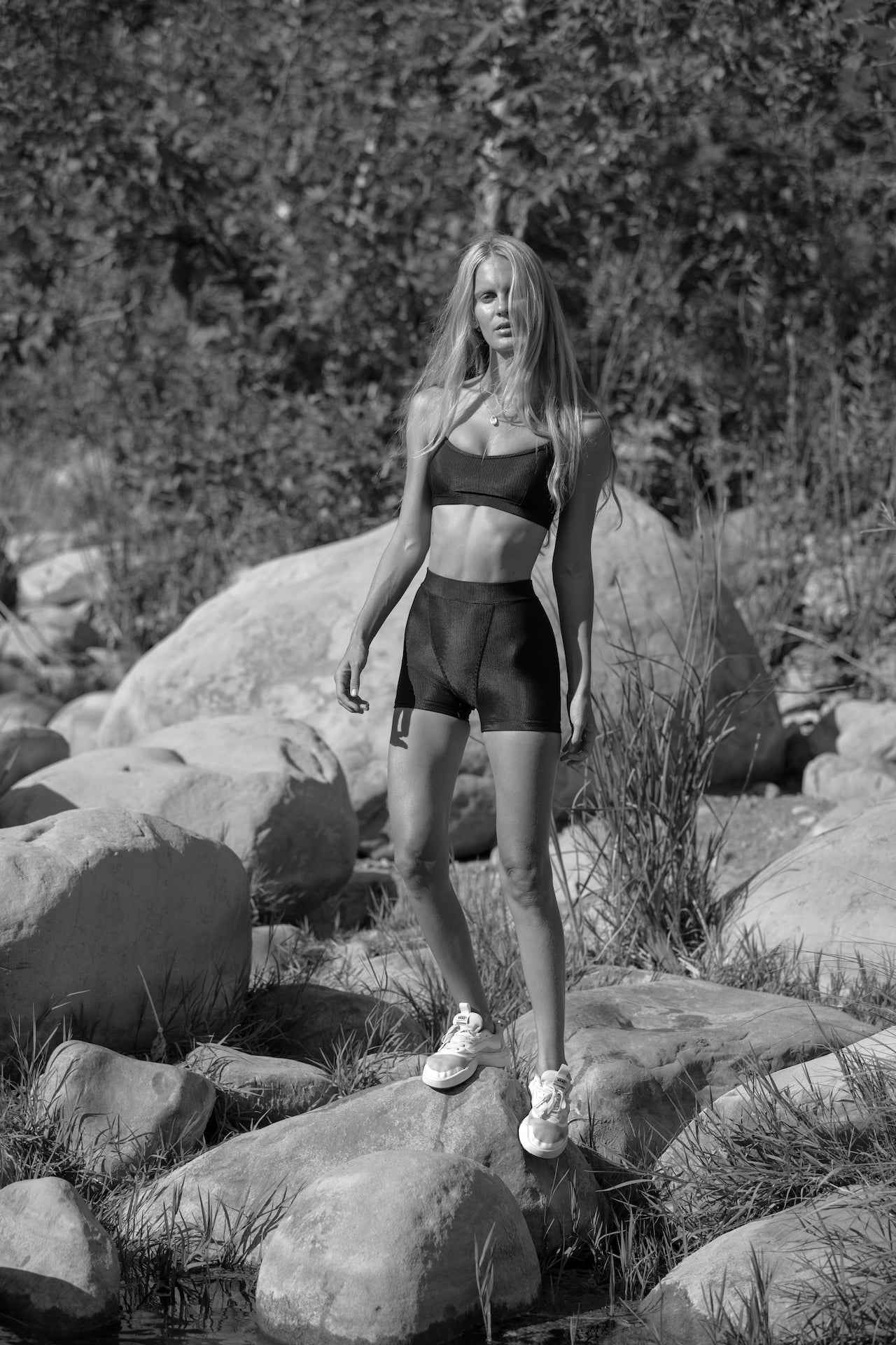 Shaffer-Jet rib- Black- Bralette-top-recycled activewear |ABYSSE|